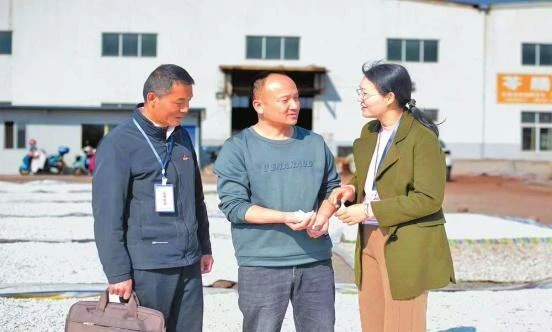 双柏县：深入一线为特色产业发展提供坚强保障