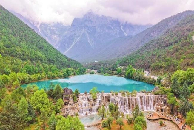 到丽江蓝月谷感受20℃的清凉