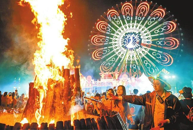 一地一烟火 同节不同韵 云南省多地欢度火把节